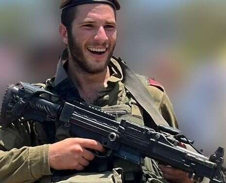 מוצב בעוטף עזה: נפצע והמשיך להילחם במחבלים, הוריו תרמו את איבריו