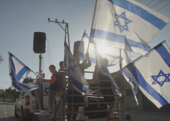 מסע אל נקודות האור שמבצבצות בין בורות הכאב במלחמה