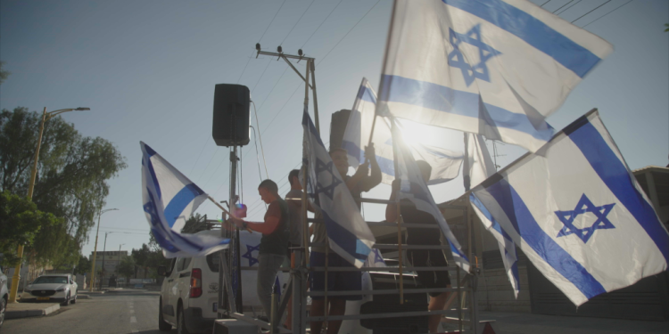 צילום: אור אזולאי מסע אל נקודות האור שמבצבצות בין בורות הכאב במלחמה