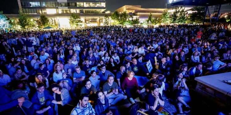 אלפים בעצרת תמיכה בישראל באטלנטה. צילום: EPA אחרי נאום ביידן, עשרות עצרות תמיכה בישראל ברחבי העולם