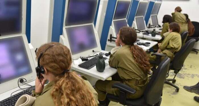 תצפיתניות, נטלי דדון