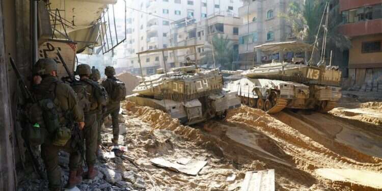 לוחמי חיר ושריון בעזה. צילום: דו עד הפסקת האש: צה״ל ממשיך להילחם ותקף ביממה האחרונה 300 מטרות