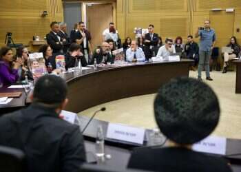 דיון בכנסת על חוק מוות למחבלים. צילום: נועם מושקוביץ, דוברות הכנסת "אין לכם בושה? תעצרו": צפו בדיון על חוק מוות למחבלים שהפך לקרקס