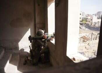 צה״ל פשט על בתיהם של בכירי חמאס בלב שכונת היוקרה רימל