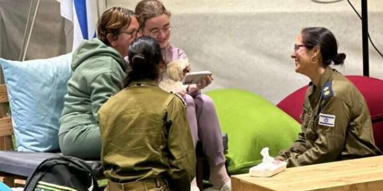 הפעימה החמישית: אלה 10 החטופות שוחררו