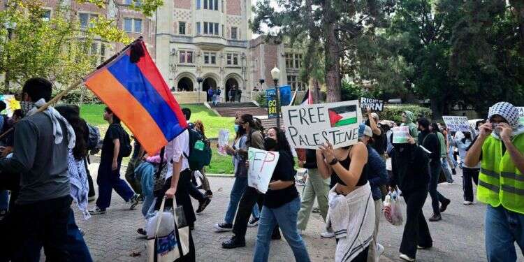 יהודי ארה"ב מאיימים על הבטן הרכה של אוניברסיטאות העל