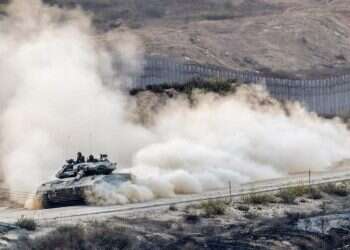 לפחות 13 הרוגים בקרבות ברצועה; הפעולה הקרקעית בעזה מסלימה