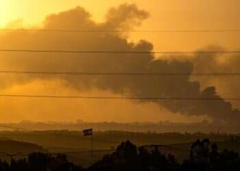 תקיפות צה מלחמה בשתי חזיתות: תקיפות בעזה ובלבנון, לוחם נפל ברצועה