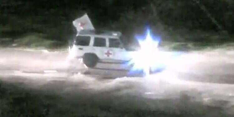 נשים וילדים עד גיל 19 בלבד: חמאס ישחרר 20 חטופים נוספים