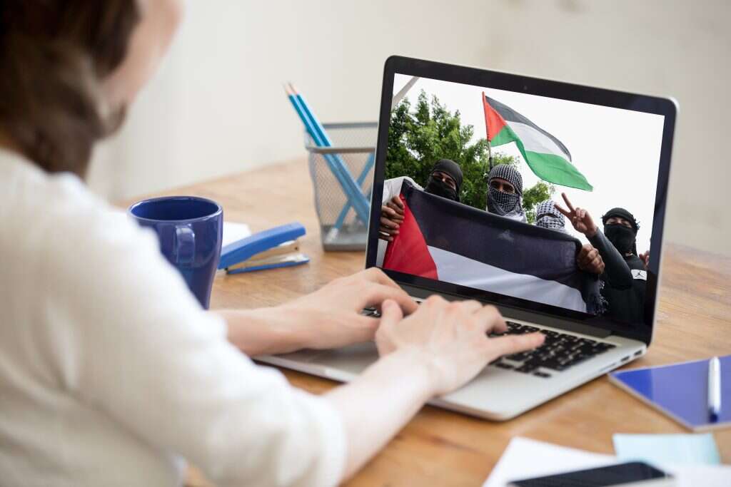 הסתה נגד ישראל ברשתות החברתיות. צילומים: AP ושאטרסטוק