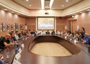 ועדת החינוך של הכנסת, צילום: דוברות הכנסת, דני שם טוב ח"כים בקריאה למל"ג: הפעילו סנקציות כלפי מוסדות שיקדימו את פתיחת השנה