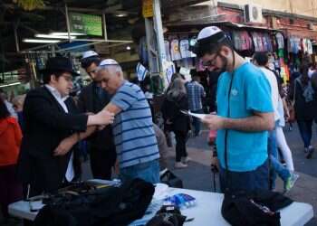 אהרן ברק ממחיש בספרון חדש את חוסר היושר האינטלקטואלי שלו