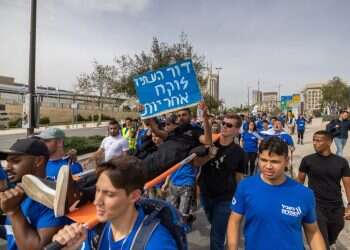 "אחרי מה שקרה בשמחת תורה אנחנו צריכים ללמוד את התורה מחדש, מבראשית"