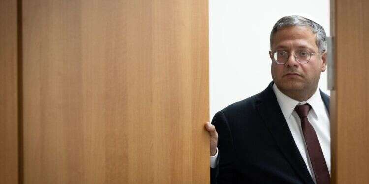 השר איתמר בן-גביר. צילום: יונתן זינדל, פלאש 90 כמו במלחמות – אנחנו עסוקים בלנצח את הקונספציה של אתמול