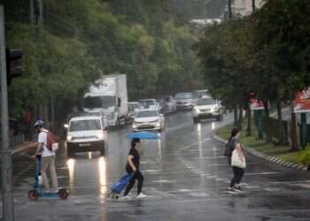 החל מהיום: חובה להדליק אורות ברכב גם בשעות היום