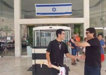 תרומה מיוחדת לנער שפונה מבארי: "את המנגינה הזאת אסור להפסיק"