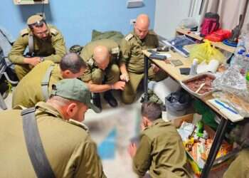 פלאפל בלב עזה: כך מכניס צה"ל אספקה לחיילים בלילות הלחימה