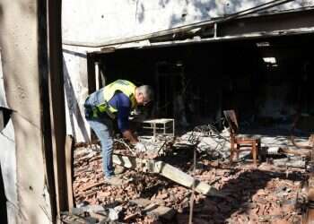 משרד הביטחון החל באיסוף חפציהם האישיים של המפונים מתוך הריסות הבתים