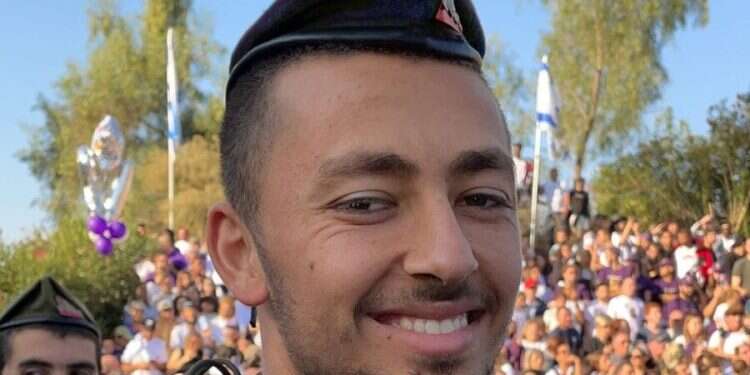 "לידו, גם אנשים כמונו הפכו לשלווים": החברים והמשפחה נפרדים מסמ"ר איתן דישון ז"ל