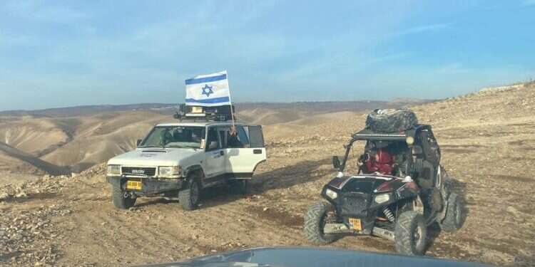 עמדות תצפית וצוות סיור רגלי: תושבי גוש עציון מתגברים את הביטחון בשטח