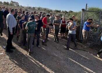 חסמו בגופם כניסת פלסטינים למסיק: "ביטחון תושבי מירב לא יופקר"