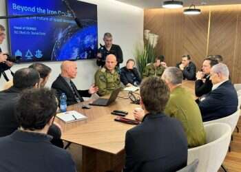 אילון מאסק סייר עם נתניהו בעוטף וצפה ב"סרט הזוועות"