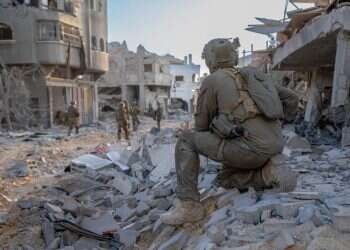 לוחמי צה הלחימה בעזה נמשכת. הרמטכ"ל למח"ט גולני בקשר: "כולנו מאחוריכם"