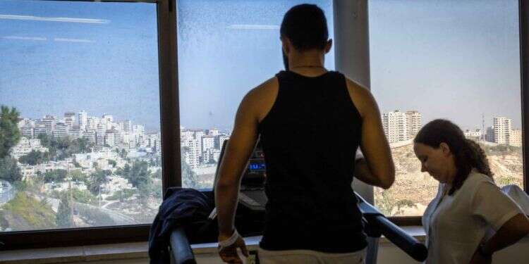 "רק" פצוע: הדרך הארוכה שעוברים פצועי הטבח בדרך לשיקום