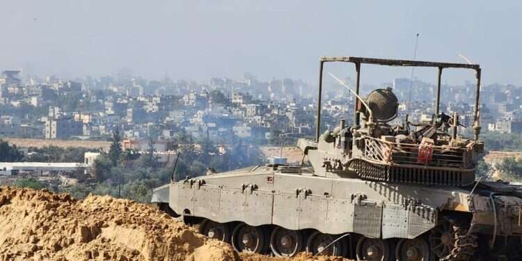 לראות את עזה הרוסה עד היסוד: מסע בטנק אל תוככי אזורי הלחימה