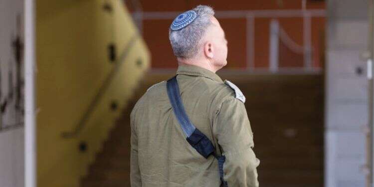 תא ארבעה אקדחים וטנק מושבת: כך שיבש תא"ל אורן את תוכניות המחבלים