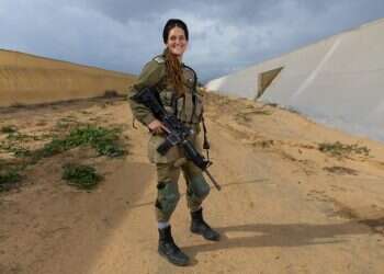 סגן הודיה. צילום: לירון מולדובן "הלוחמות מוכיחות שבפועל, אנחנו מנצחות"