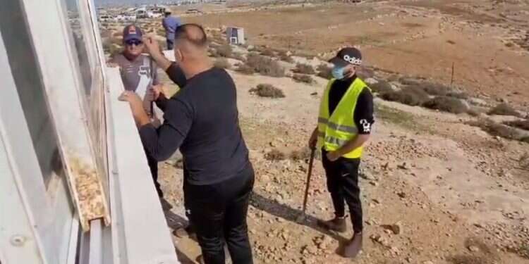 "ערבים הורסים ליהודים את הבתים. תיהנו. מתי תרצחו אותנו גם?"