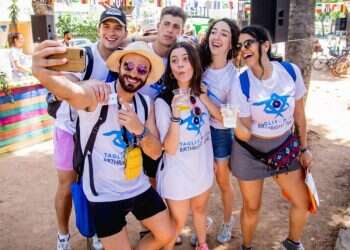 עם שינוי במיקוד: תגלית מחדשת את המסעות לישראל