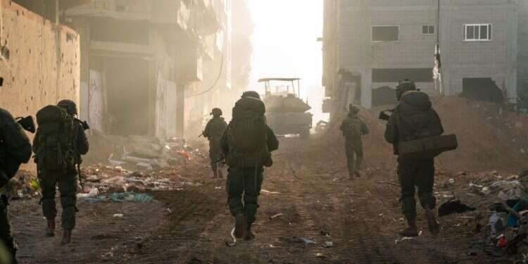 לוחמי צה שמונה לוחמים נפצעו קשה בקרבות | תיעוד: מחבלים חוסלו במנהרת טרור