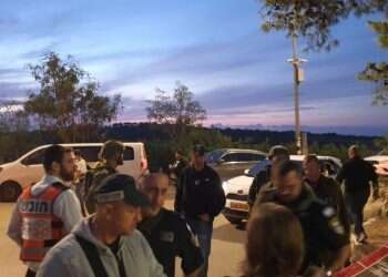 זירת פיגוע הדקירה ליד רנתיס, היום. צילום: דוברות איחוד הצלה נתפס המחבל שביצע את פיגוע הדקירה ליד רנתיס