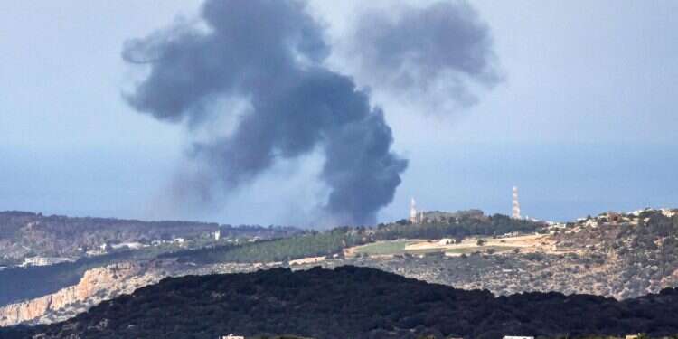 חילופי אש בגבול לבנון בין צה"ל לחיזבאללה. צילום: AFP