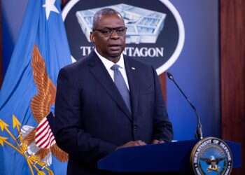 שלושה חיילים אמריקניים נפצעו בעיראק; ארה"ב תקפה בתגובה