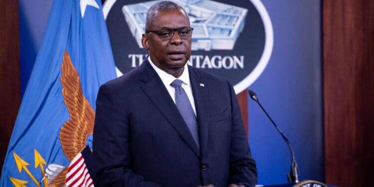 שלושה חיילים אמריקניים נפצעו בעיראק; ארה"ב תקפה בתגובה