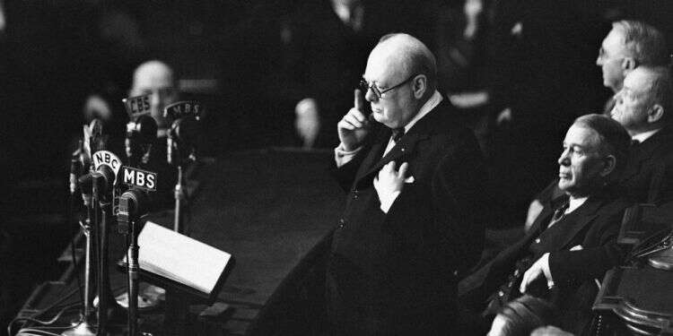 געגועי לצ'רצ'יל: הלוחמים בשטח מחכים לנאומי מנהיגות