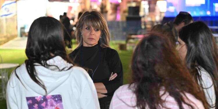 סוזן דסוקי. צילום: יהודה בן־יתח לבני הנוער שפונו מעוטף עזה לאילת אורבות סכנות