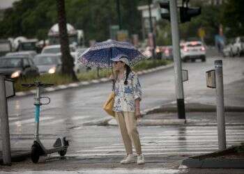 טמפרטורות גבוהות וגשם מקומי: תחזית מזג האוויר