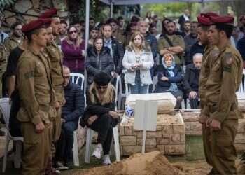 האב ספד לבנו שנפל בעזה: "תפסיקו לצרוך את הרעל שיש בטלוויזיה"