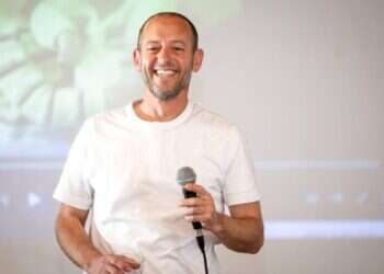 לוחם אמיתי. אלישע מדן. צילום: אליאב מייסון, באדיבות המשפחה "קשה לראות את אבא מונשם ומורדם אבל הוא לוחם, הוא ישתקם"