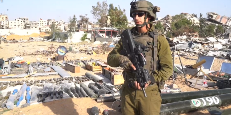 סא סמוך למרפאה ובית ספר: מצבור אמצעי לחימה עצום אותר בעזה