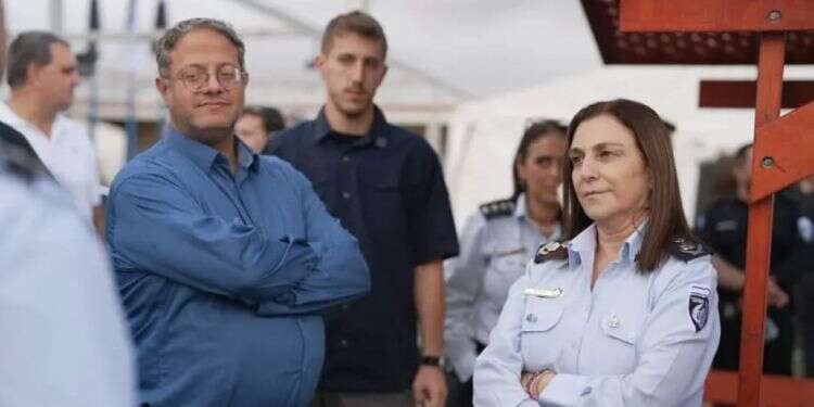 גנץ רוצה להישאר, בן־גביר לצאת