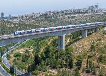 צילום: רכבת ישראל/ CLOUDVIEW שבתאי טל יותר מקום לאופניים ולמחשב: הקרונות החדשים של הרכבת
