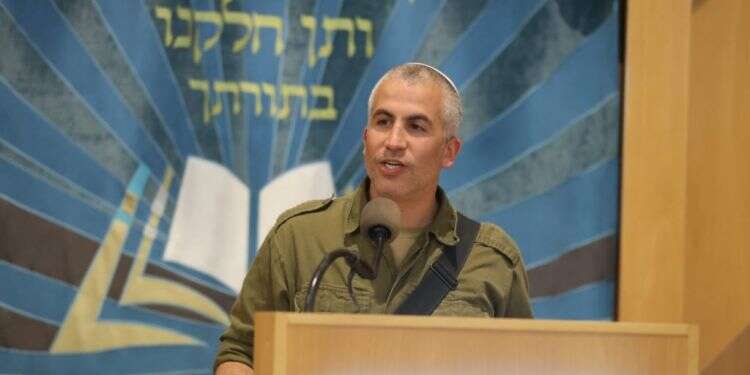 הרב מנחם קלמנזון