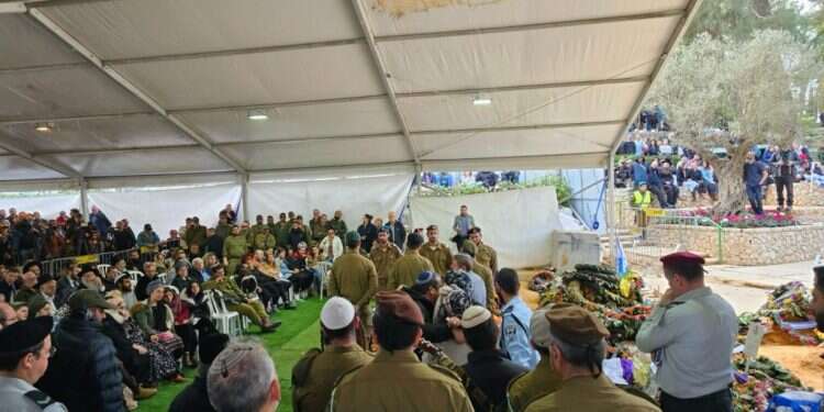 הלווייתו של סמ הלווייתו של סמ"ר (מיל') אלישע יהונתן לובר הי"ד