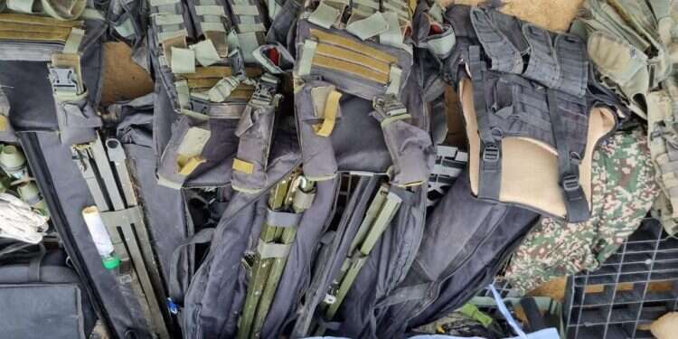 מטענים, טילים ורקטות: מצבור ענק של אמל"ח נתפס בצפון הרצועה