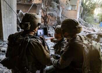 פעילות צוות הקרב של חטיבה 401 במרחב שייח' רדואן. צילום: דובר צה במקום ספרי לימוד וכיתות: צה"ל מצא כלי נשק ומחבלים בבית ספר בשכונת רדואן